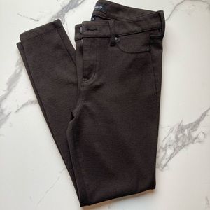 Liverpool Madonna Legging